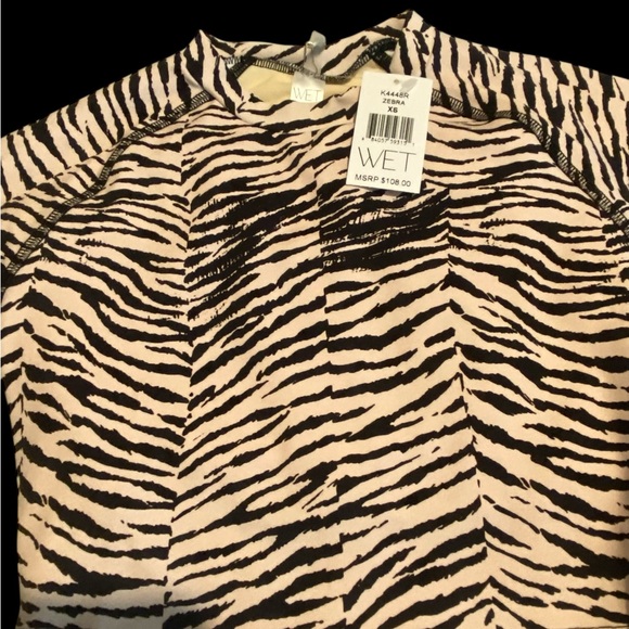 WET SWIMWEAR | Wet Remi Zebra Print Long Sleeve Rash Gaurd Crop Top NWT size XS - Picture 3 of 6